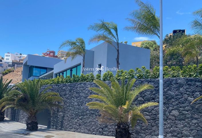 Image No.5-4 Bed Villa for sale