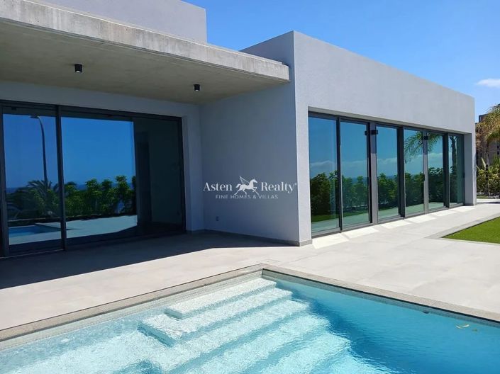 Image No.9-4 Bed Villa for sale