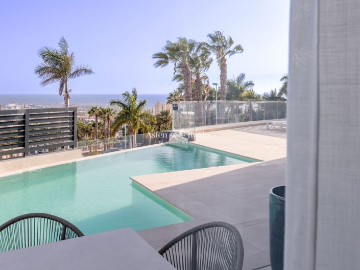 Image No.6-4 Bed Villa for sale