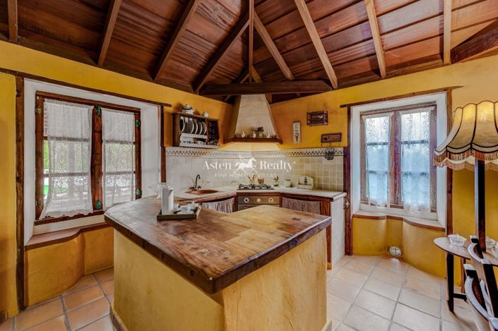 Image No.18-2 Bed House for sale