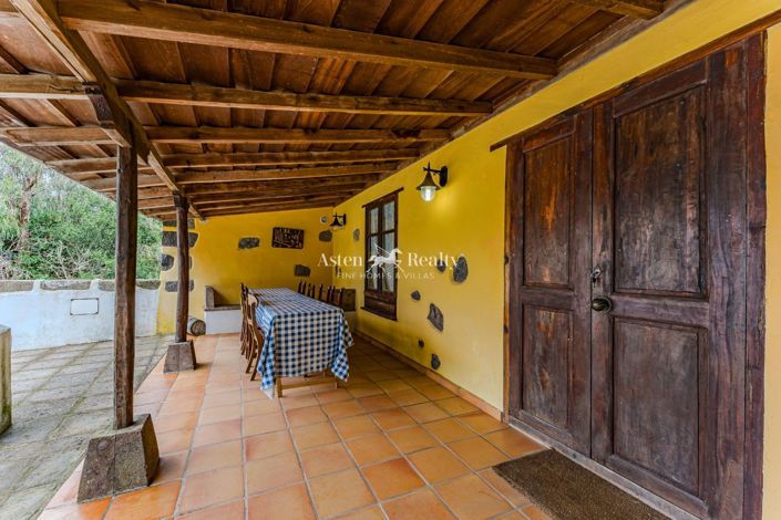 Image No.20-2 Bed House for sale