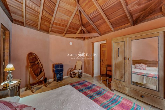 Image No.7-2 Bed House for sale