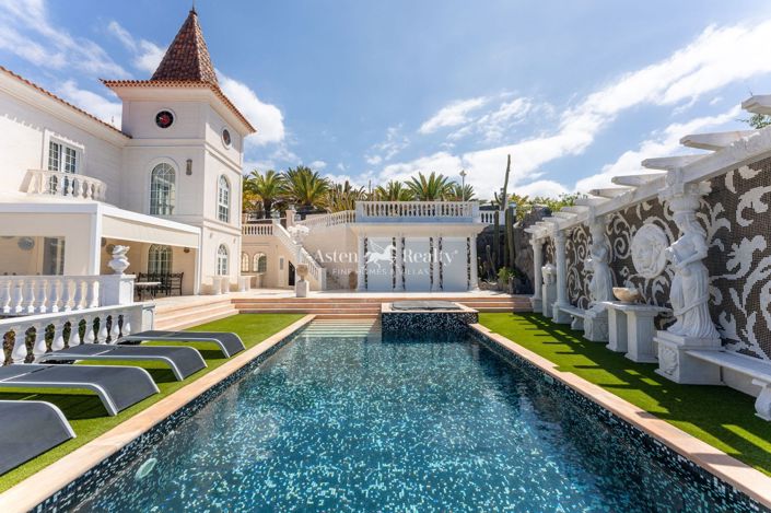 Image No.15-7 Bed Villa for sale