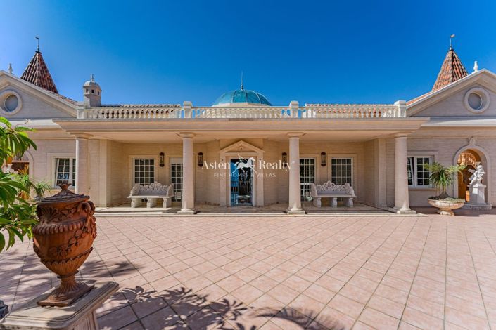 Image No.18-7 Bed Villa for sale