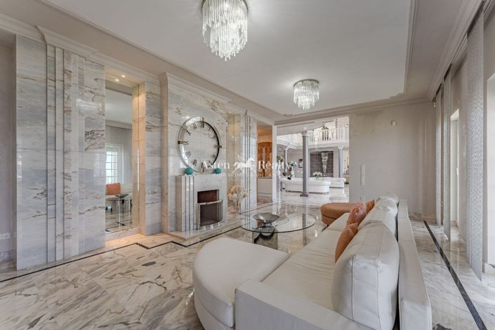 Image No.38-7 Bed Villa for sale