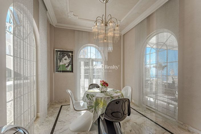 Image No.43-7 Bed Villa for sale