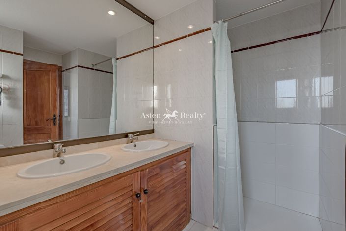 Image No.5-Appartement de 2 chambres à vendre à Playa Paraiso