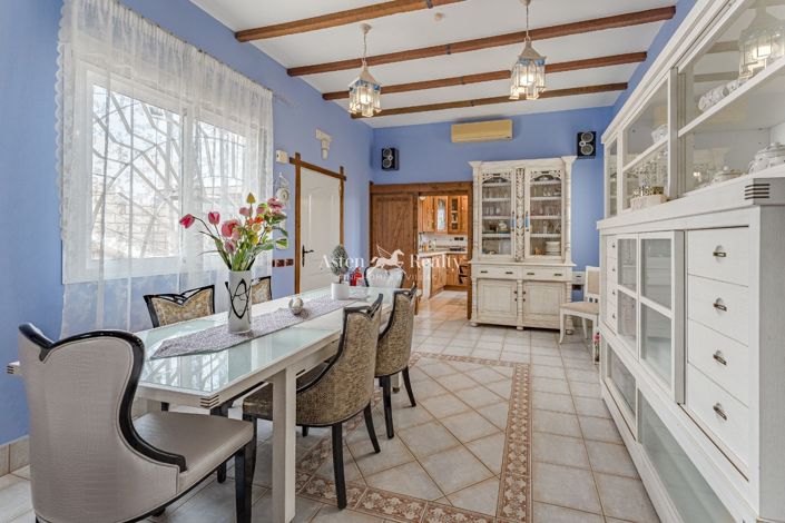 Image No.8-6 Bed Villa for sale