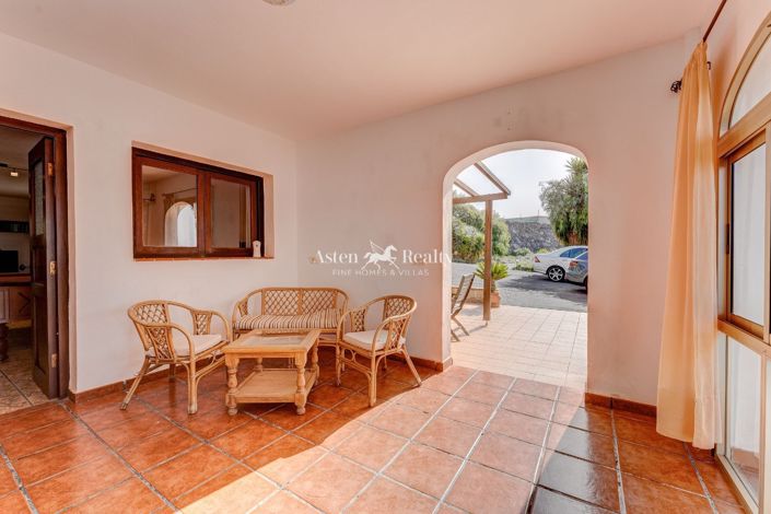 Image No.10-3 Bed Villa for sale