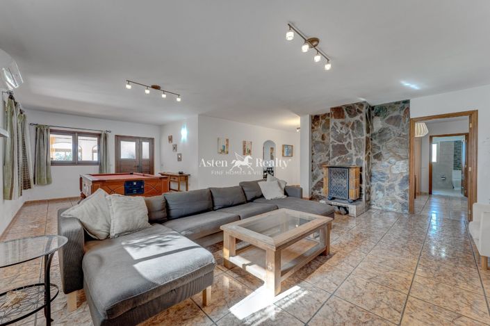 Image No.13-3 Bed Villa for sale