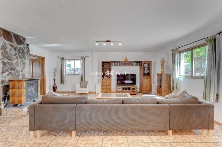 Image No.14-3 Bed Villa for sale