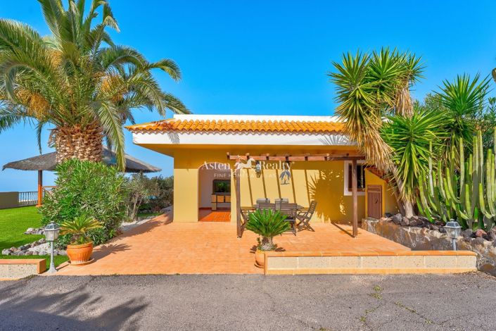 Image No.2-Villa de 3 chambres à vendre à Adeje