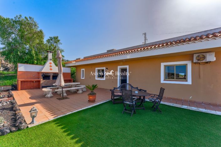 Image No.56-3 Bed Villa for sale