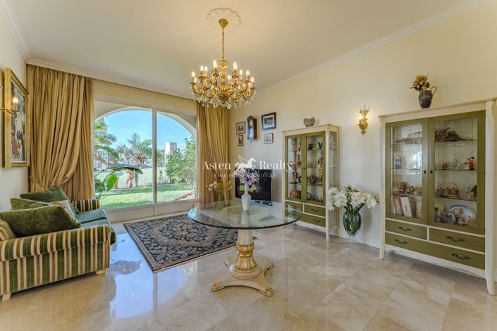 Image No.16-6 Bed Villa for sale