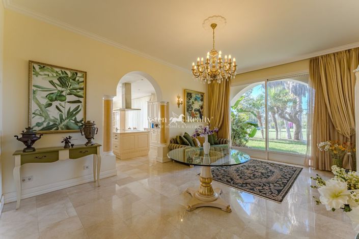 Image No.17-6 Bed Villa for sale