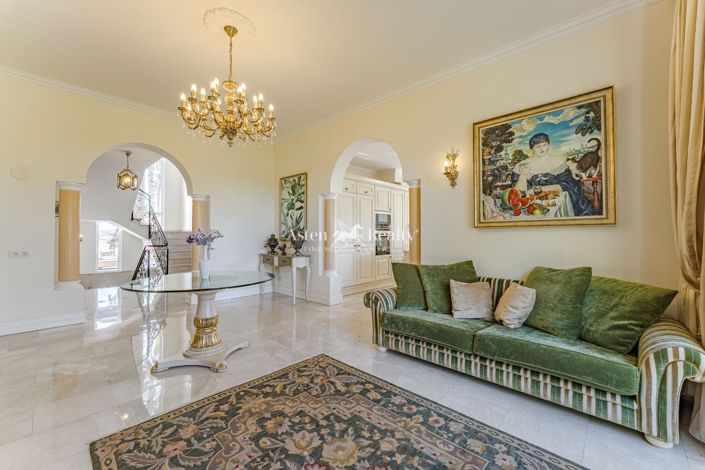 Image No.19-6 Bed Villa for sale