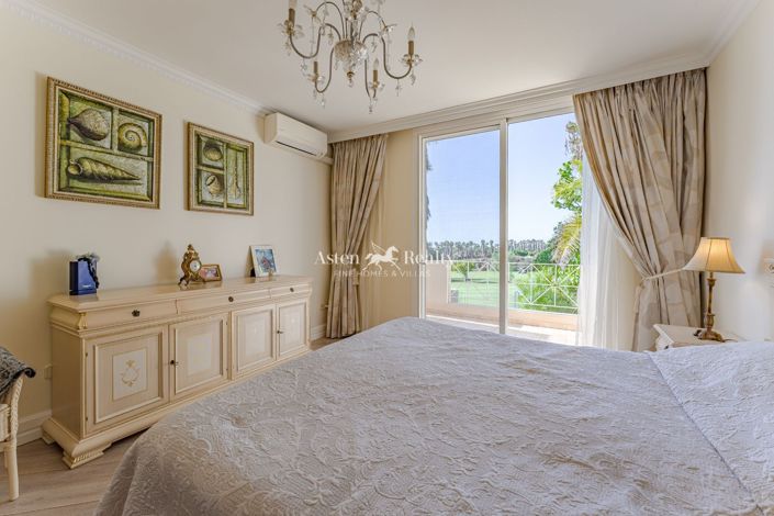 Image No.28-6 Bed Villa for sale