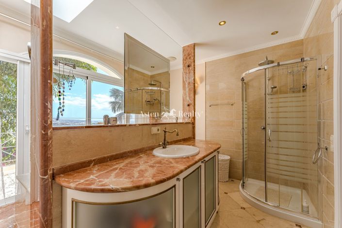 Image No.32-6 Bed Villa for sale