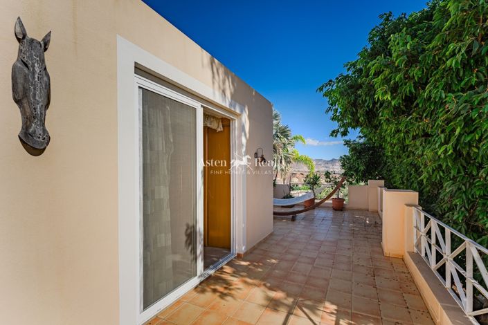 Image No.46-6 Bed Villa for sale