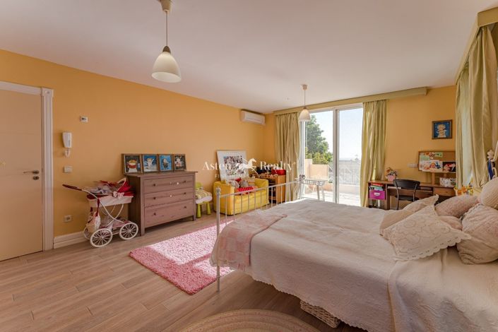 Image No.50-6 Bed Villa for sale