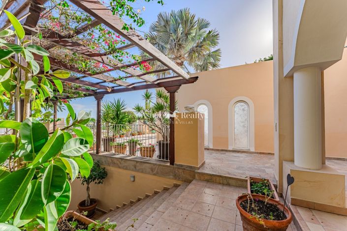 Image No.57-6 Bed Villa for sale