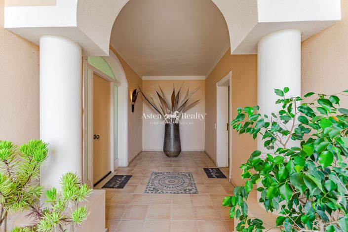 Image No.64-6 Bed Villa for sale