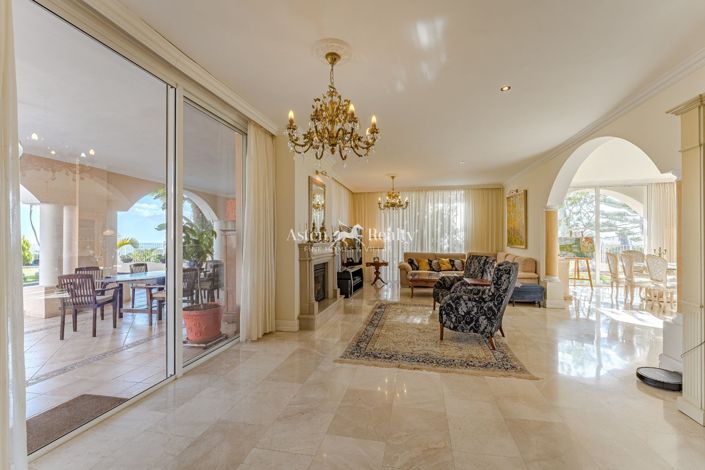 Image No.9-6 Bed Villa for sale