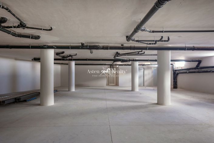 Image No.24-4 Bed Penthouse for sale