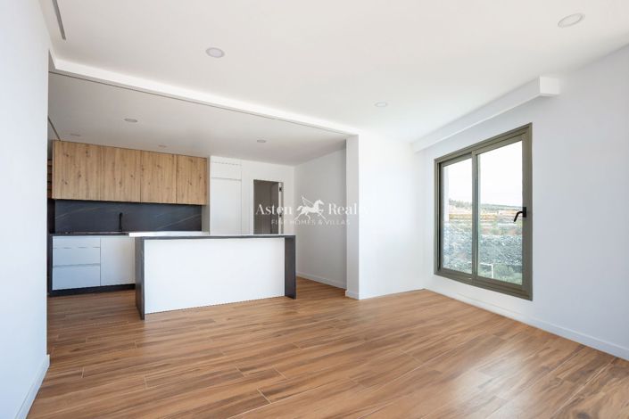 Image No.4-4 Bed Penthouse for sale