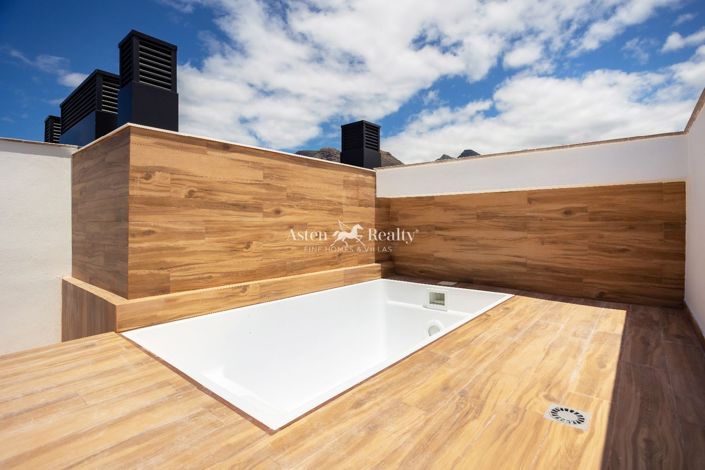 Image No.7-4 Bed Penthouse for sale