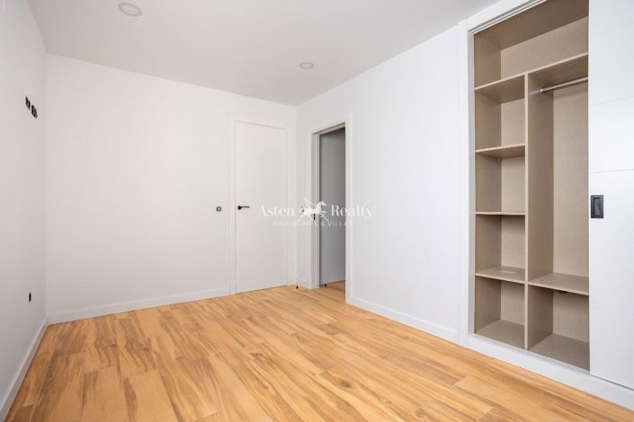 Image No.9-2 Bed Penthouse for sale