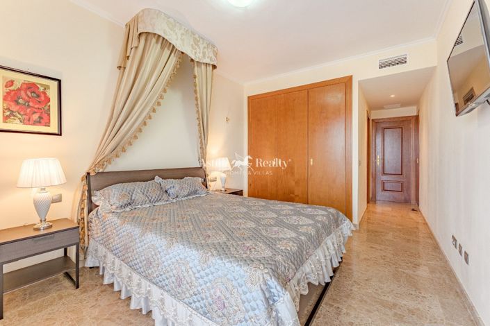 Image No.18-2 Bed Apartment for sale