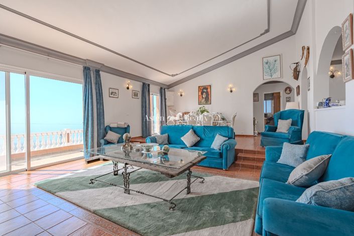 Image No.37-6 Bed House for sale