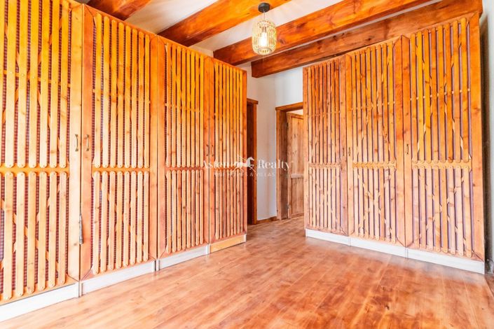 Image No.6-8 Bed Villa for sale