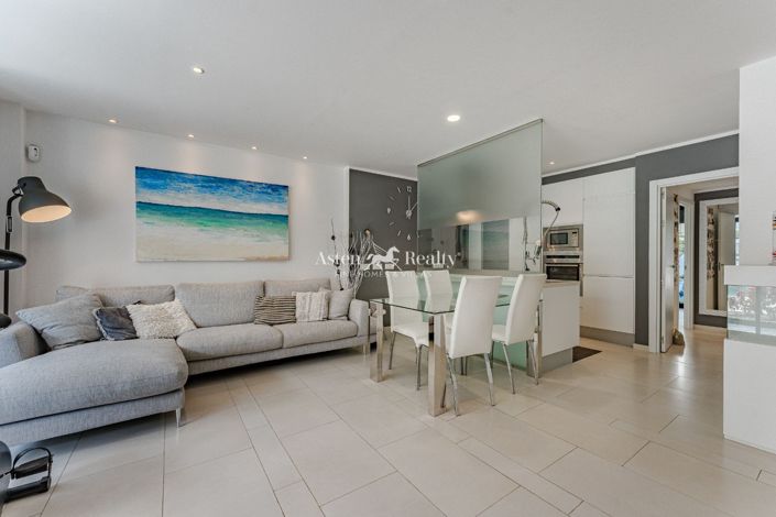 Image No.2-Appartement de 2 chambres à vendre à Palm Mar