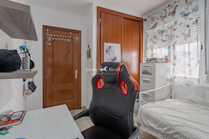 Image No.9-3 Bed Apartment for sale