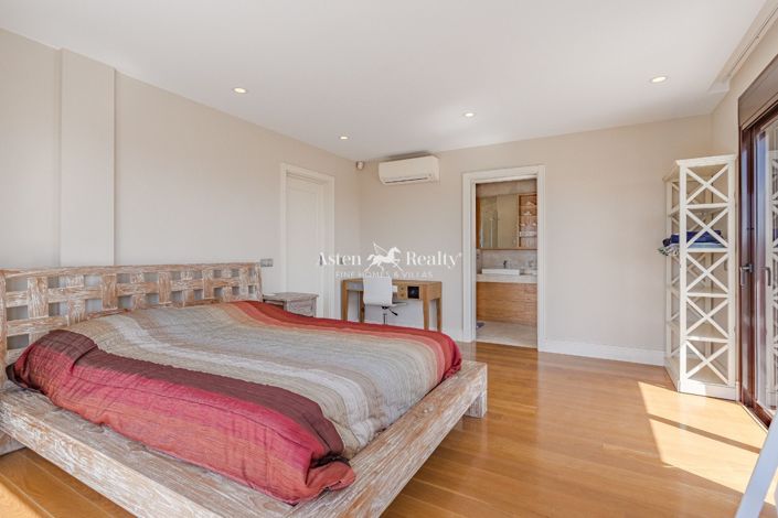 Image No.13-6 Bed Villa for sale