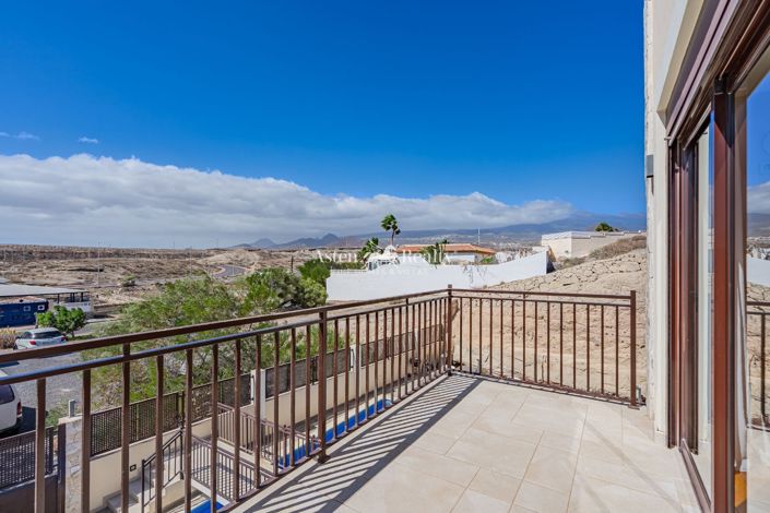 Image No.16-6 Bed Villa for sale