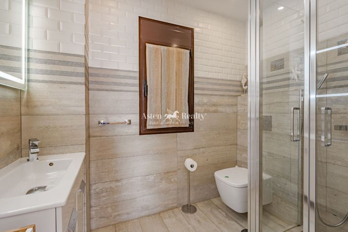 Image No.21-6 Bed Villa for sale