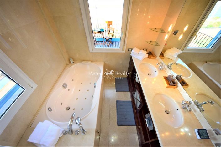 Image No.28-Villa de 7 chambres à vendre à Puerto De La Cruz