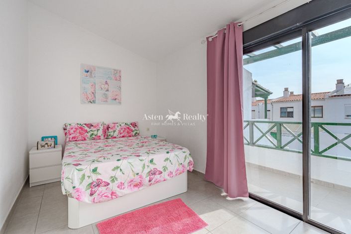 Image No.13-4 Bed House for sale