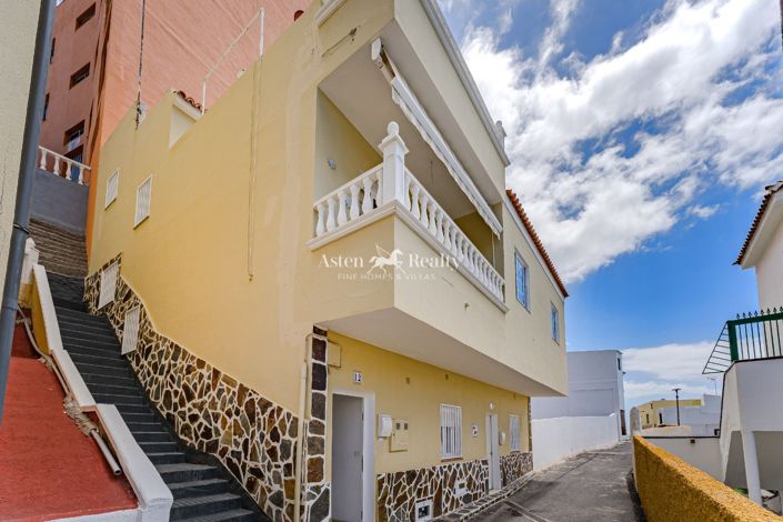 Image No.2-Maison de 6 chambres à vendre à Puerto de Santiago