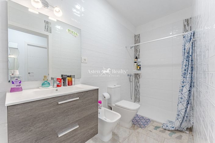 Image No.8-Maison de 6 chambres à vendre à Puerto de Santiago