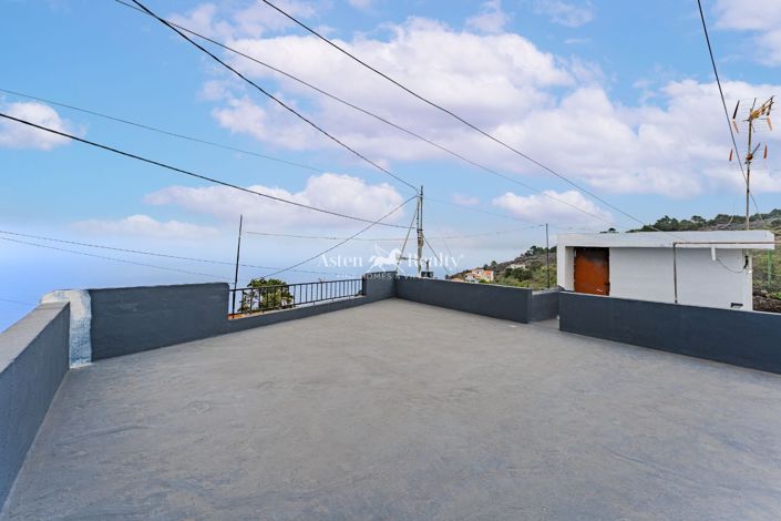 Image No.30-3 Bed House for sale