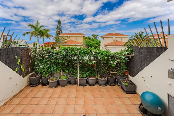 Image No.3-3 Bed House for sale