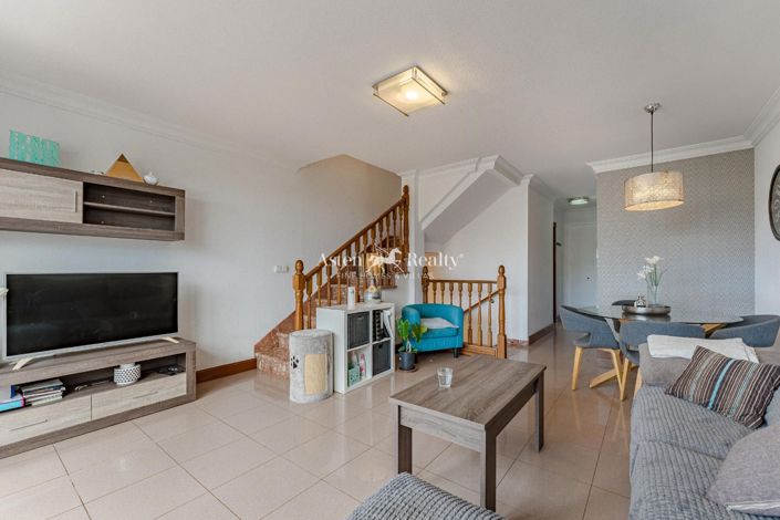 Image No.7-3 Bed House for sale