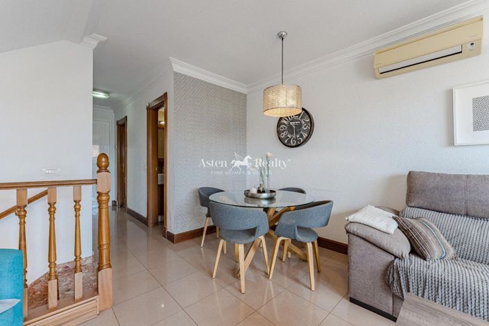 Image No.8-3 Bed House for sale