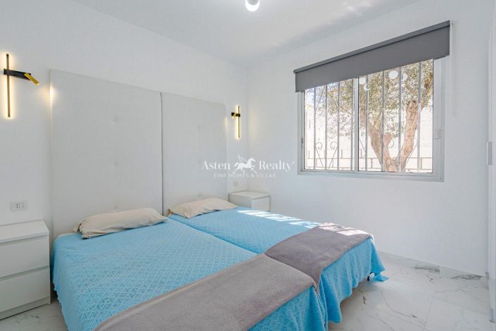 Image No.12-3 Bed Villa for sale