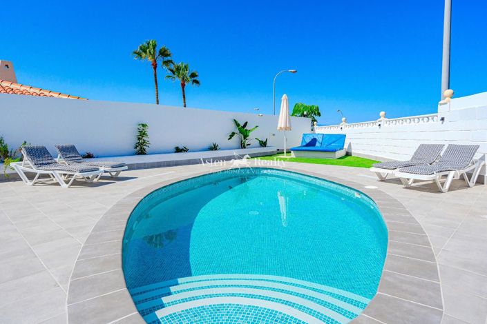 Image No.2-3 Bed Villa for sale