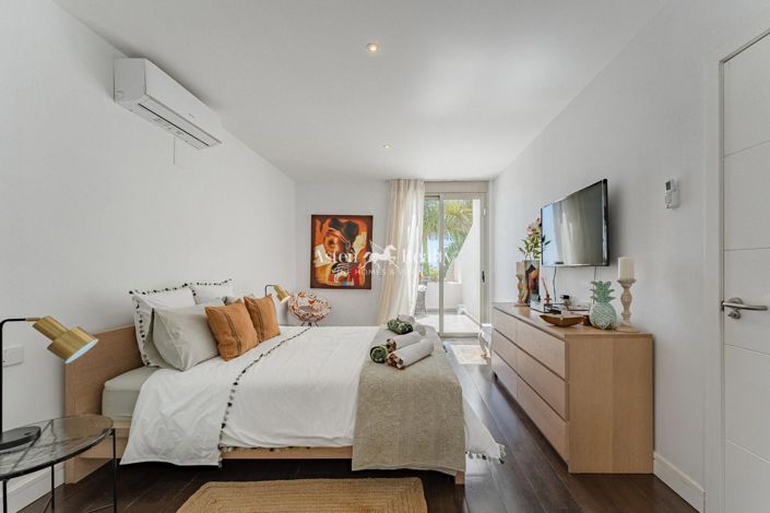 Image No.6-4 Bed Villa for sale